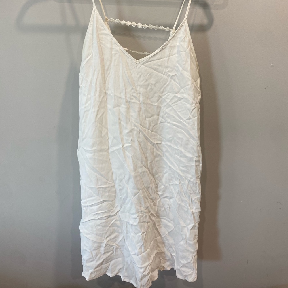 Forever21 white flowy dress